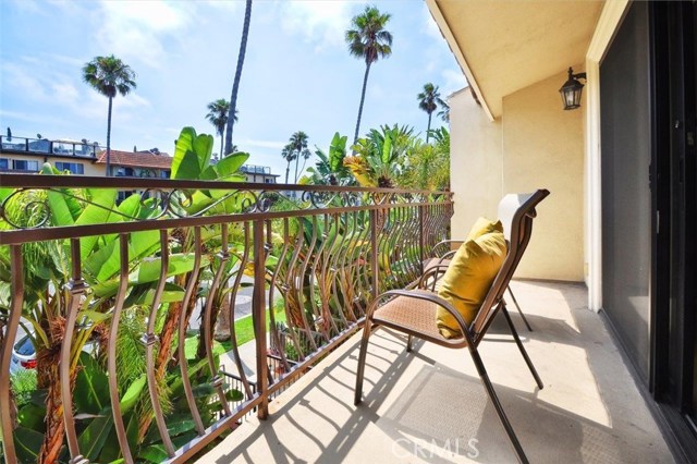 1301 Catalina Avenue, Redondo Beach, California 90277, 3 Bedrooms Bedrooms, ,2 BathroomsBathrooms,Residential,Sold,Catalina,SB17160272