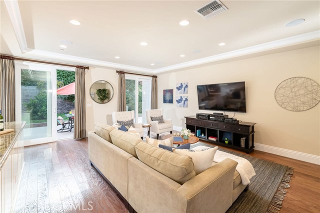 2101 Faymont Avenue, Manhattan Beach, California 90266, 4 Bedrooms Bedrooms, ,4 BathroomsBathrooms,Residential,Sold,Faymont,SB19142312