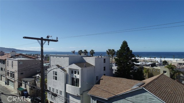 1520 Bayview, Hermosa Beach, California 90254, 3 Bedrooms Bedrooms, ,2 BathroomsBathrooms,Residential,Sold,Bayview,SB19028749