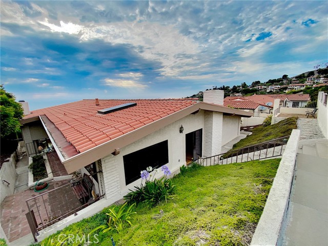 1129 Via Zumaya, Palos Verdes Estates, California 90274, 4 Bedrooms Bedrooms, ,3 BathroomsBathrooms,Residential,Sold,Via Zumaya,PW21178054