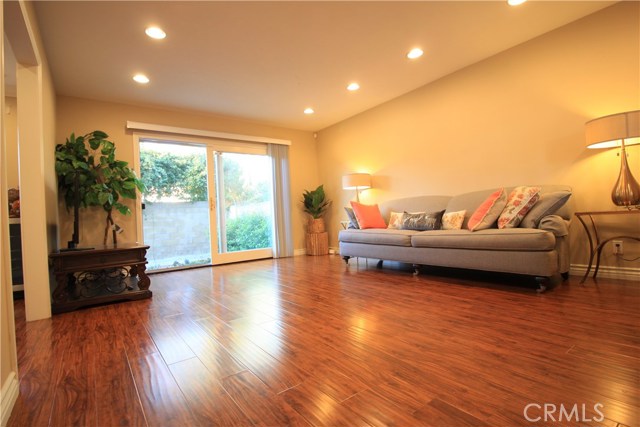 17 Via Granada, Rolling Hills Estates, California 90274, 3 Bedrooms Bedrooms, ,3 BathroomsBathrooms,Residential,Sold,Via Granada,PV20230714