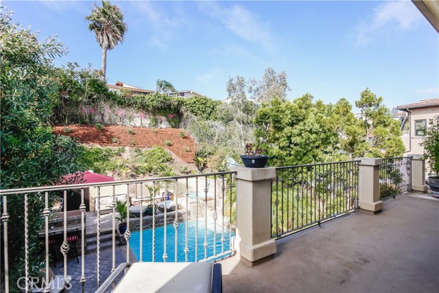 808 Maria Avenue, Redondo Beach, California 90277, 4 Bedrooms Bedrooms, ,3 BathroomsBathrooms,Residential,Sold,Maria,SB17180173