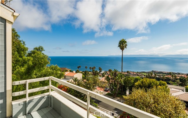 30504 Rhone, Rancho Palos Verdes, California 90275, 5 Bedrooms Bedrooms, ,3 BathroomsBathrooms,Residential,Sold,Rhone,PV21149816