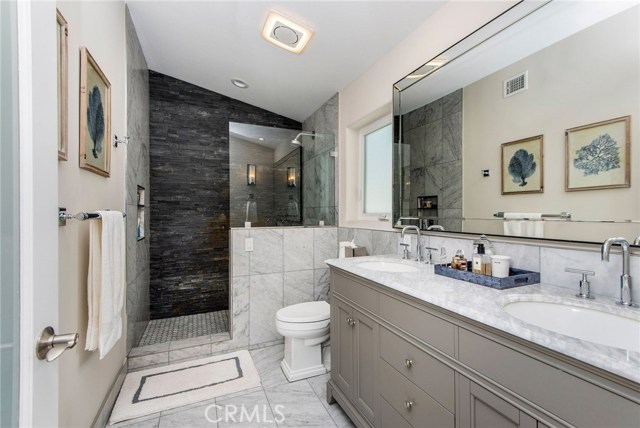 2026 Hillcrest Drive, Hermosa Beach, California 90254, 3 Bedrooms Bedrooms, ,2 BathroomsBathrooms,Residential,Sold,Hillcrest,SB19110998