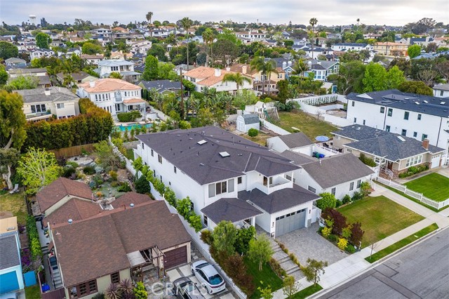 1450 23rd Street, Manhattan Beach, California 90266, 5 Bedrooms Bedrooms, ,2 BathroomsBathrooms,Residential,Sold,23rd,SB19093851