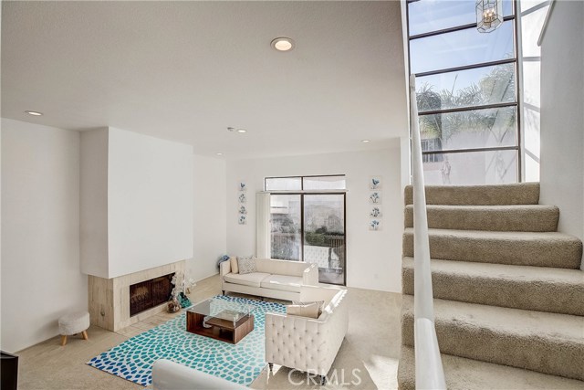 1919 Marshallfield Lane, Redondo Beach, California 90278, 3 Bedrooms Bedrooms, ,3 BathroomsBathrooms,Residential,Sold,Marshallfield,SB20041815