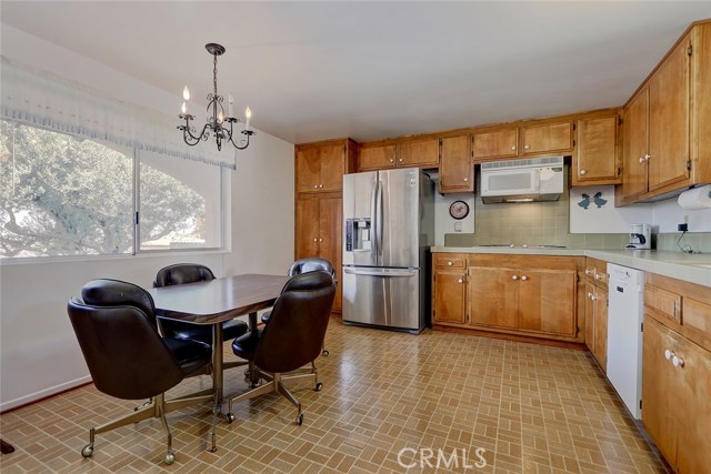 1910 Spreckels Lane, Redondo Beach, California 90278, 4 Bedrooms Bedrooms, ,2 BathroomsBathrooms,Residential,Sold,Spreckels,SB18237055