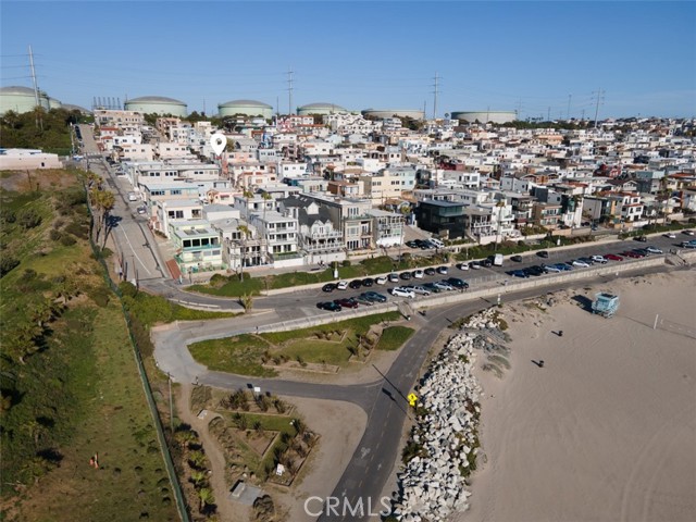 200 Gull Street, Manhattan Beach, California 90266, 3 Bedrooms Bedrooms, ,1 BathroomBathrooms,Residential,Sold,Gull,OC21063409