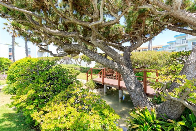 650 The Village, Redondo Beach, California 90277, 2 Bedrooms Bedrooms, ,2 BathroomsBathrooms,Residential,Sold,The Village,SB17108266