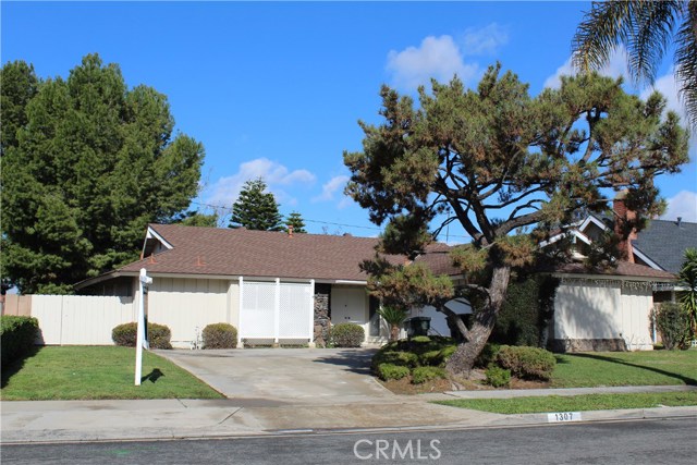 Photo of 1307 Cypress Point Drive, Placentia, CA 92870