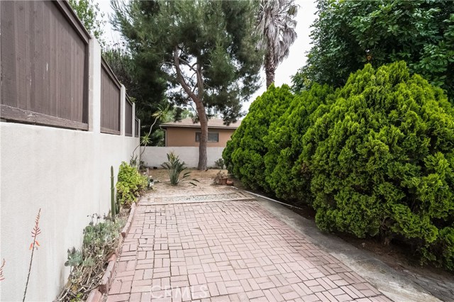 2004 Nelson Avenue, Redondo Beach, California 90278, 4 Bedrooms Bedrooms, ,3 BathroomsBathrooms,Residential,Sold,Nelson,SB17138213