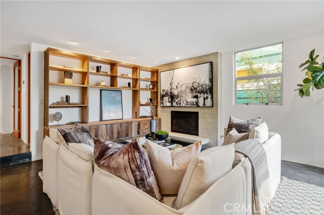 464 34th Street, Manhattan Beach, California 90266, 4 Bedrooms Bedrooms, ,3 BathroomsBathrooms,Residential,Sold,34th,SB21028091