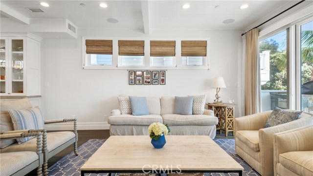 549 3rd Street, Manhattan Beach, California 90266, 5 Bedrooms Bedrooms, ,5 BathroomsBathrooms,Residential,Sold,3rd,SB21052350