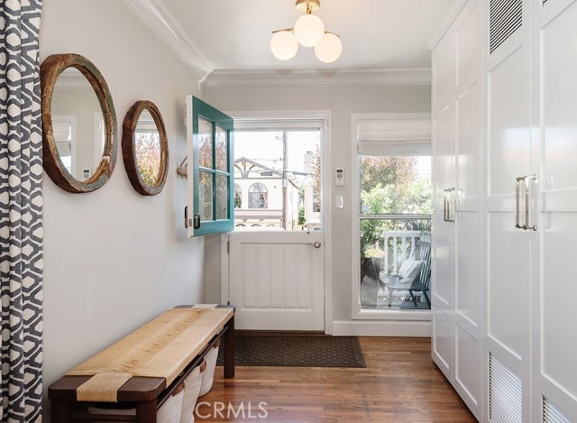 1641 Haynes Lane, Redondo Beach, California 90278, 2 Bedrooms Bedrooms, ,Residential,Sold,Haynes,SB20135411