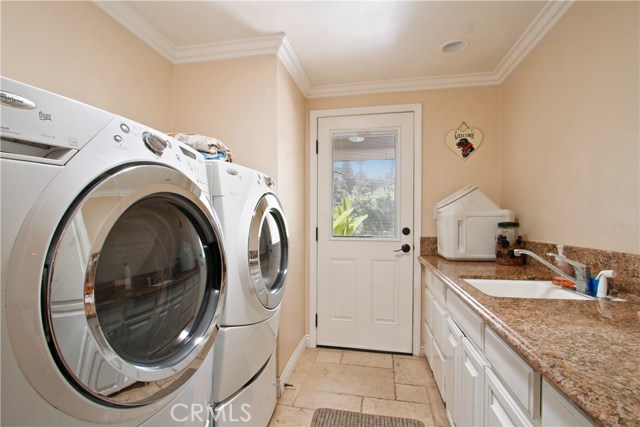 29 Harbor Sight Drive, Rolling Hills Estates, California 90274, 4 Bedrooms Bedrooms, ,2 BathroomsBathrooms,Residential,Sold,Harbor Sight,PV20076969