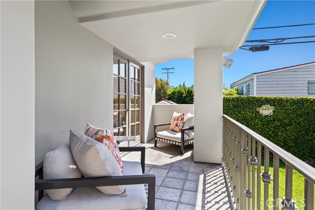 2304 Grandview Avenue, Manhattan Beach, California 90266, 5 Bedrooms Bedrooms, ,3 BathroomsBathrooms,Residential,Sold,Grandview,SB21160236