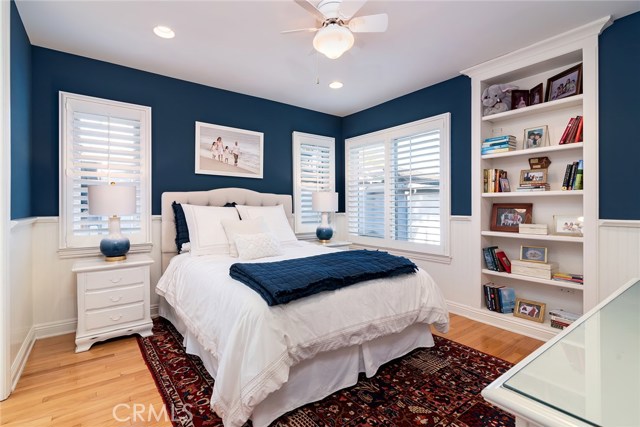 591 26th Street, Manhattan Beach, California 90266, 5 Bedrooms Bedrooms, ,3 BathroomsBathrooms,Residential,Sold,26th,SB20016048