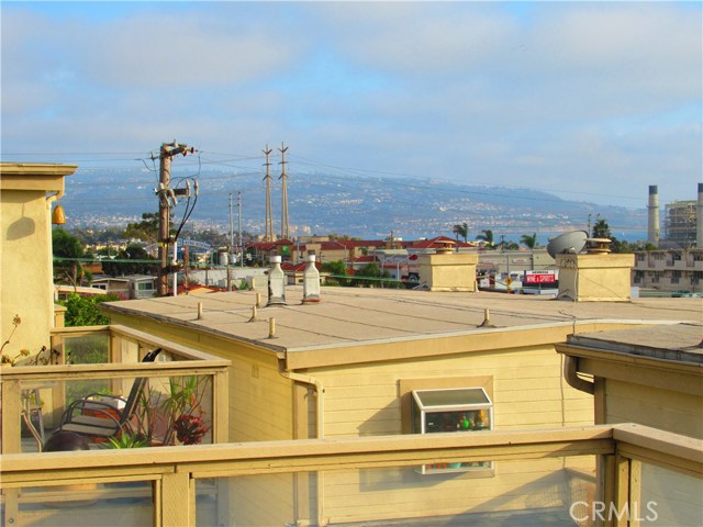 833 5th Street, Hermosa Beach, California 90254, 3 Bedrooms Bedrooms, ,2 BathroomsBathrooms,Residential,Sold,5th,SB17143481