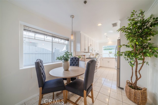 2412 Vanderbilt Lane, Redondo Beach, California 90278, 3 Bedrooms Bedrooms, ,2 BathroomsBathrooms,Residential,Sold,Vanderbilt,SB21042446