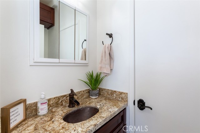 208 Kelp Street, Manhattan Beach, California 90266, 3 Bedrooms Bedrooms, ,1 BathroomBathrooms,Residential,Sold,Kelp,SB21034539