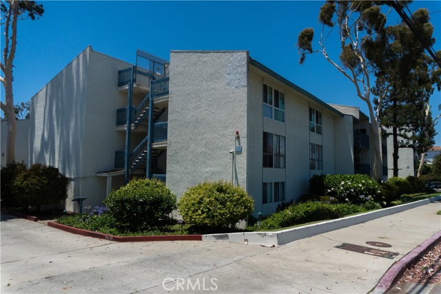 607 Prospect Avenue, Redondo Beach, California 90277, 1 Bedroom Bedrooms, ,1 BathroomBathrooms,Residential,Sold,Prospect,CV17155698