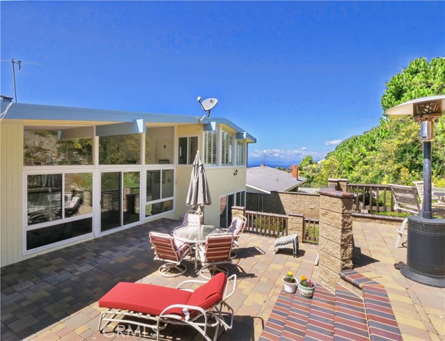 28504 Cedarbluff Drive, Rancho Palos Verdes, California 90275, 4 Bedrooms Bedrooms, ,3 BathroomsBathrooms,Residential,Sold,Cedarbluff,PV21059662