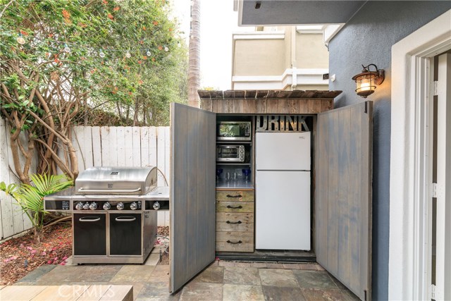 1538 Goodman Avenue, Redondo Beach, California 90278, 3 Bedrooms Bedrooms, ,2 BathroomsBathrooms,Residential,Sold,Goodman,SB19144347