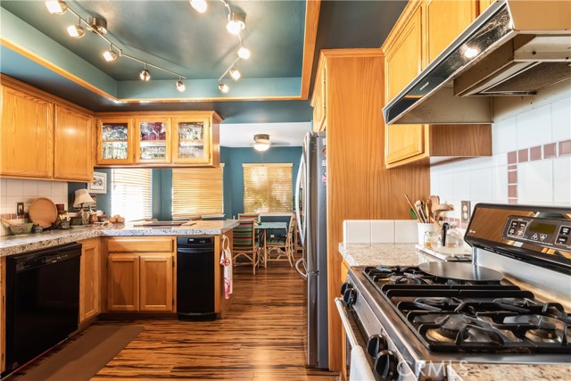 1810 Pullman Lane, Redondo Beach, California 90278, 4 Bedrooms Bedrooms, ,2 BathroomsBathrooms,Residential,Sold,Pullman,SB19032295