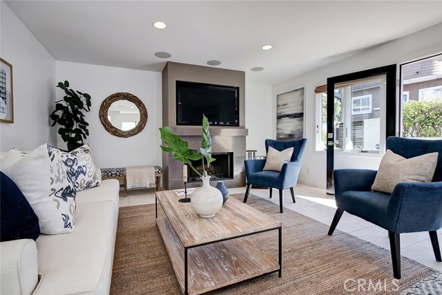 417 27th Street, Manhattan Beach, California 90266, 3 Bedrooms Bedrooms, ,1 BathroomBathrooms,Residential,Sold,27th,SB21023616