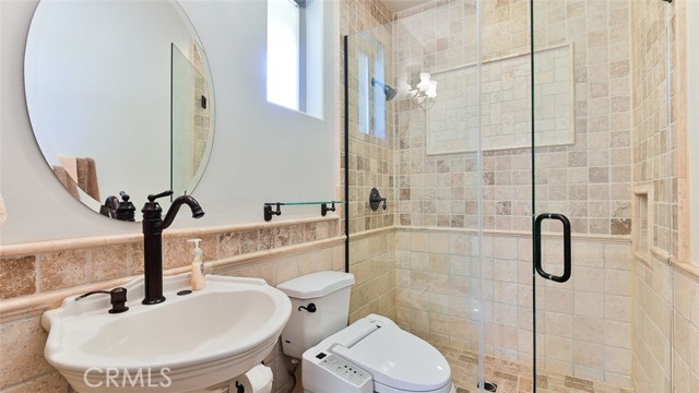 2002 Bataan Road, Redondo Beach, California 90278, 5 Bedrooms Bedrooms, ,3 BathroomsBathrooms,Residential,Sold,Bataan,CV21108513