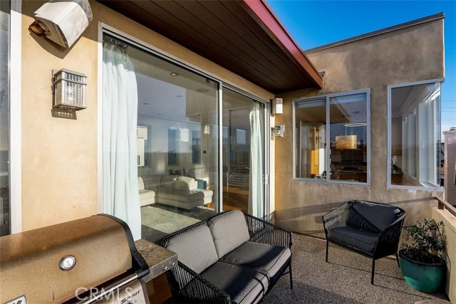 200 38th Street, Manhattan Beach, California 90266, 3 Bedrooms Bedrooms, ,4 BathroomsBathrooms,Residential,Sold,38th,PW21027936