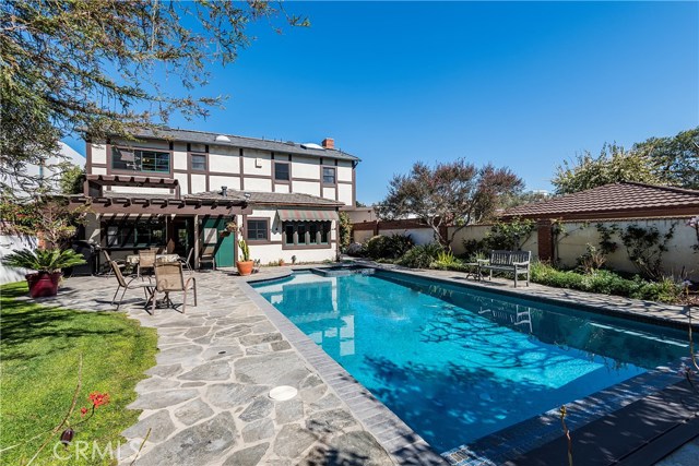 522 24th Place, Hermosa Beach, California 90254, 3 Bedrooms Bedrooms, ,3 BathroomsBathrooms,Residential,Sold,24th Place,SB18039832