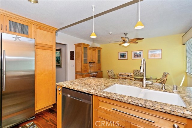 1405 Goodman Avenue, Redondo Beach, California 90278, 2 Bedrooms Bedrooms, ,2 BathroomsBathrooms,Residential,Sold,Goodman,SB19221927