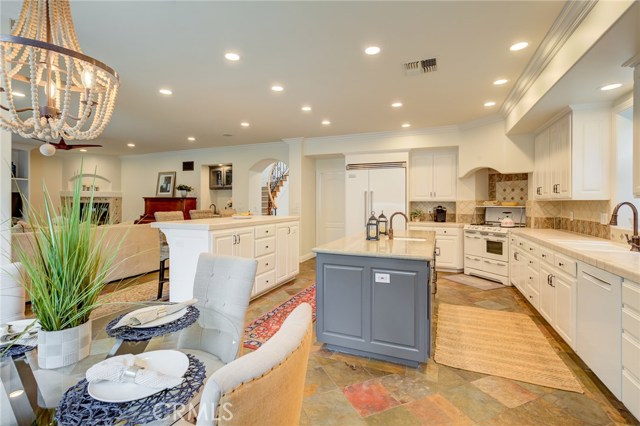 1144 9th Street, Hermosa Beach, California 90254, 5 Bedrooms Bedrooms, ,4 BathroomsBathrooms,Residential,Sold,9th,SB19216948