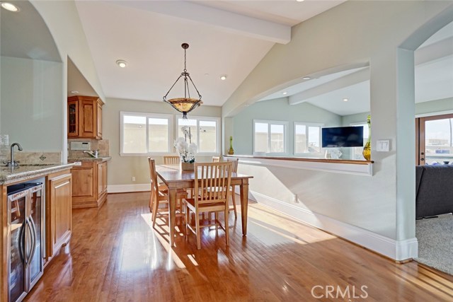 317 Anita Street, Redondo Beach, California 90278, 4 Bedrooms Bedrooms, ,3 BathroomsBathrooms,Residential,Sold,Anita,SB18047449