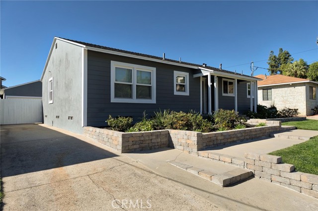3 Bed Home for Sale in Sun Valley, California