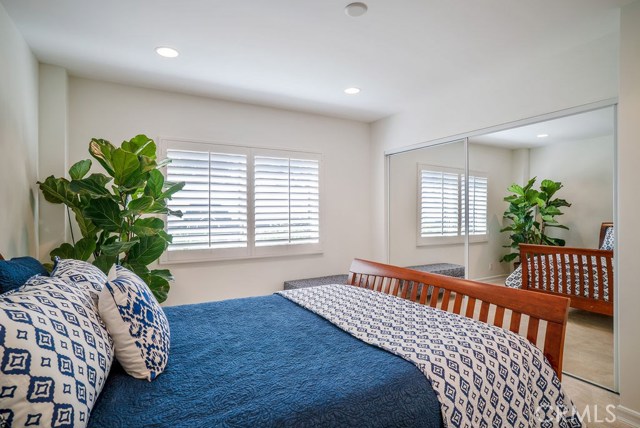 1504 Silver Street, Hermosa Beach, California 90254, 5 Bedrooms Bedrooms, ,3 BathroomsBathrooms,Residential,Sold,Silver,SB19057959