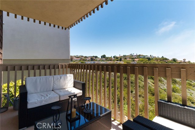 6526 Ocean Crest Drive, Rancho Palos Verdes, California 90275, 2 Bedrooms Bedrooms, ,1 BathroomBathrooms,Residential,Sold,Ocean Crest,SB20109648