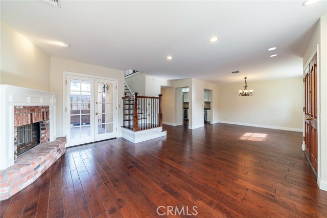 Hardwood floor and fresh paint!