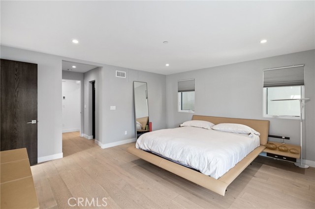 319 34th Place, Manhattan Beach, California 90266, 3 Bedrooms Bedrooms, ,3 BathroomsBathrooms,Residential,Sold,34th,PV21029643