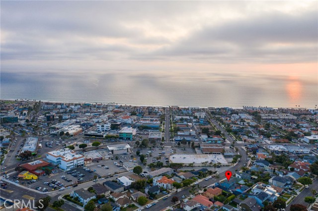 323 Avenue G, Redondo Beach, California 90277, 4 Bedrooms Bedrooms, ,1 BathroomBathrooms,Residential,Sold,Avenue G,PV21158630