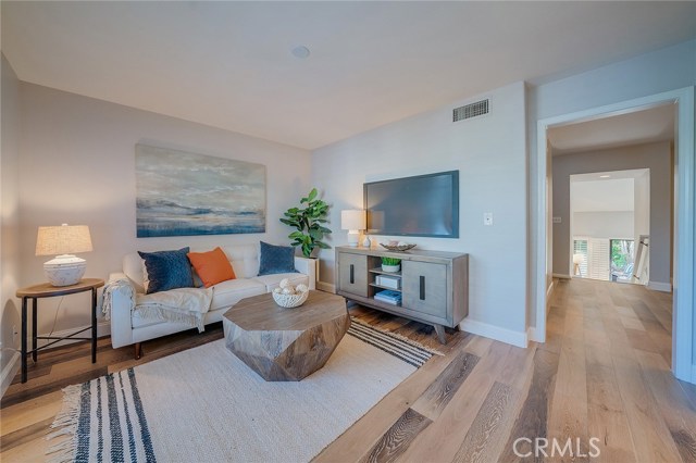 14 Bermuda Court, Manhattan Beach, California 90266, 2 Bedrooms Bedrooms, ,1 BathroomBathrooms,Residential,Sold,Bermuda,SB20058467