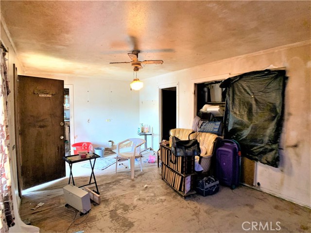 1 Bed Home for Sale in Compton, California