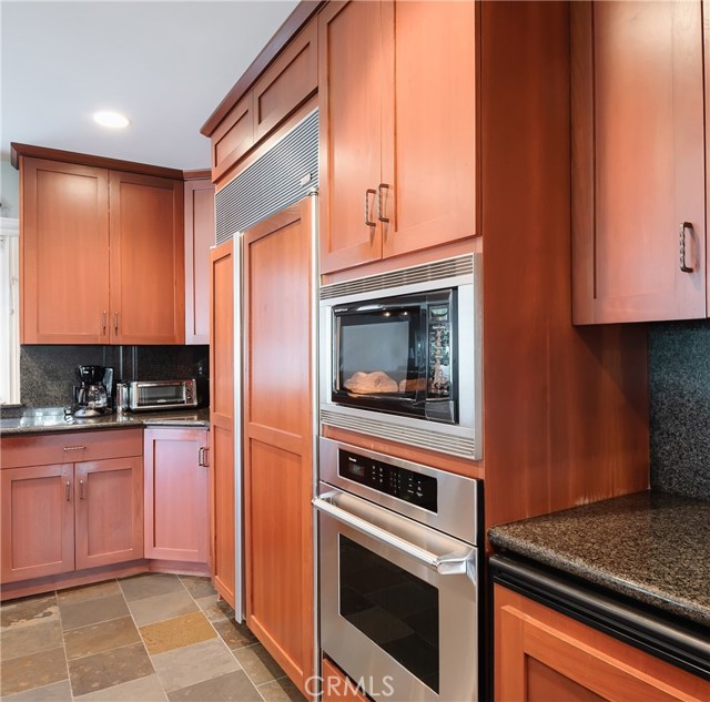 569 31st Street, Manhattan Beach, California 90266, 5 Bedrooms Bedrooms, ,3 BathroomsBathrooms,Residential,Sold,31st,SB20164744