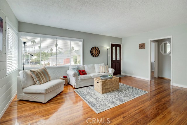 2215 Glick Court, Redondo Beach, California 90278, 4 Bedrooms Bedrooms, ,2 BathroomsBathrooms,Residential,Sold,Glick,SB18233493