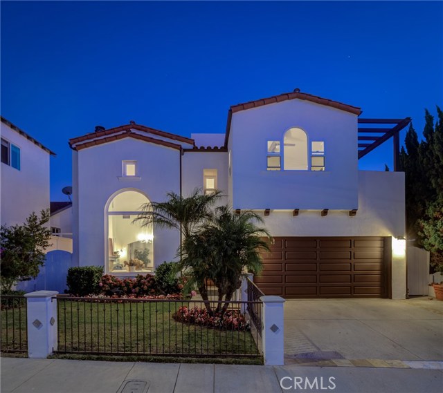1144 9th Street, Hermosa Beach, California 90254, 5 Bedrooms Bedrooms, ,4 BathroomsBathrooms,Residential,Sold,9th,SB19216948