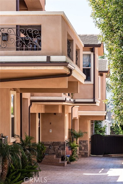 1804 Vanderbilt Lane, Redondo Beach, California 90278, 4 Bedrooms Bedrooms, ,3 BathroomsBathrooms,Residential,Sold,Vanderbilt,SB19181621