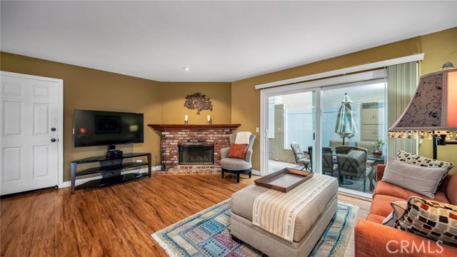 2013 Marshallfield Lane, Redondo Beach, California 90278, 4 Bedrooms Bedrooms, ,2 BathroomsBathrooms,Residential,Sold,Marshallfield,SB21037139