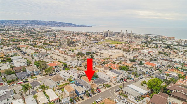 1002 3rd Street, Hermosa Beach, California 90254, 3 Bedrooms Bedrooms, ,2 BathroomsBathrooms,Residential,Sold,3rd,SB21012188