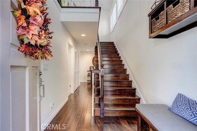 111 Guadalupe Avenue, Redondo Beach, California 90277, 4 Bedrooms Bedrooms, ,3 BathroomsBathrooms,Residential,Sold,Guadalupe,SB20243736